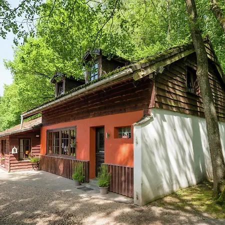 بيت للعطل Nature Retreat In Waimes, Cleaning Included *